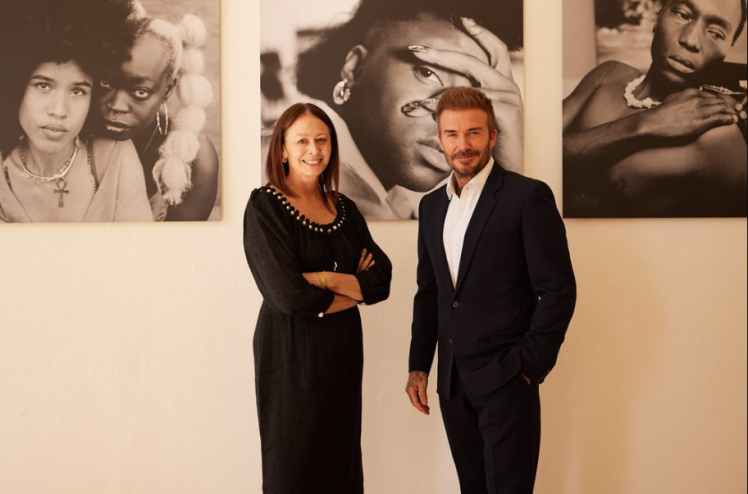 رویداد هیبریدی هفته مد لندن، علیرغم اندازه کوچکتر، تأثیرگذار است ( 2024 )