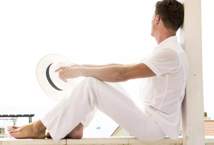 پنج قانون برای خنک شدن در گرمای تابستان برای آقایان ( 2023 ) 