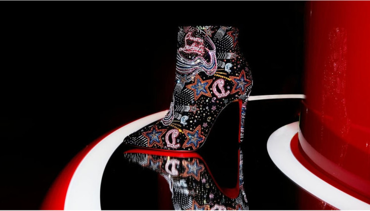 برج ایفل و رویدادی شگفت انگیز با برند کریستن لوبوتون (2022-2023) 