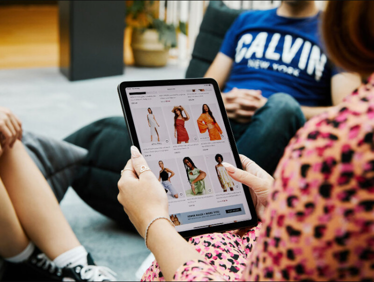 با تجارت دیجیتال و بازار گسترده خرید اینترنتی شرکت ها خوشحال تر هستند ( 2022)