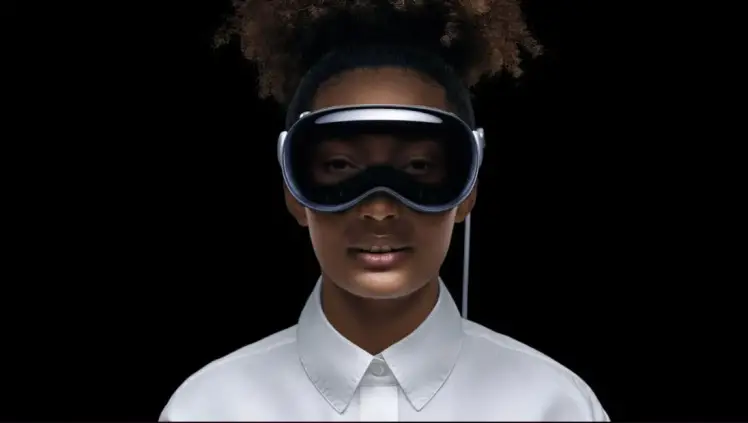 نقش AR و VR در شکل دادن به آینده خرده فروشی مد
